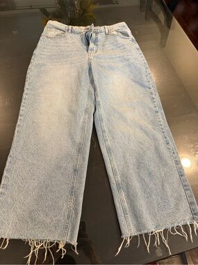 PacSun Light Wash Wide Leg Jeans with Frayed Hem